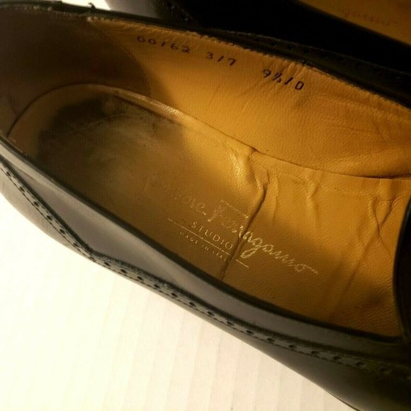 Ferragamo Studio Wing Tip Tassel Loafers 9.5D main image 2